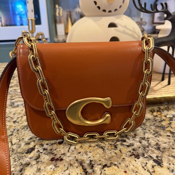 Coach Handbags - 👜 Coach Idol Bag